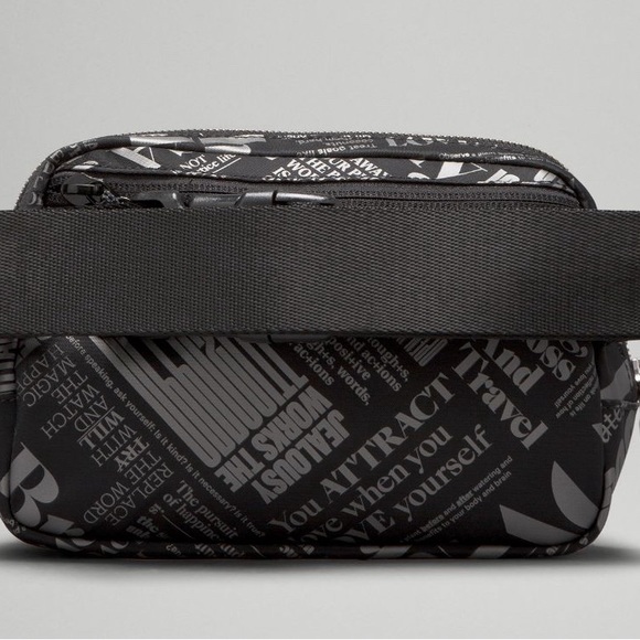 Nuit tags everywhere, belt bag, manifesto, print 1L BLK/SLVR LU9BGXS CODE 35 - Picture 5 of 6